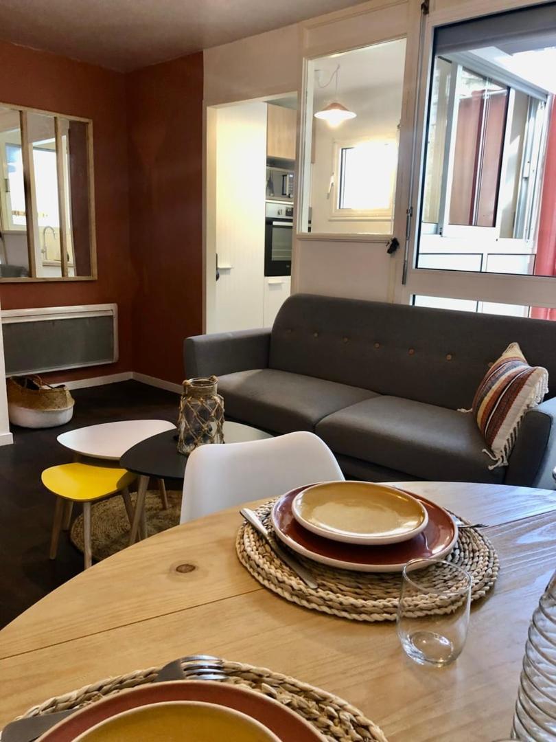 Ferienwohnung Le Carnot: City Centre With Parking Space Poitiers Exterior foto