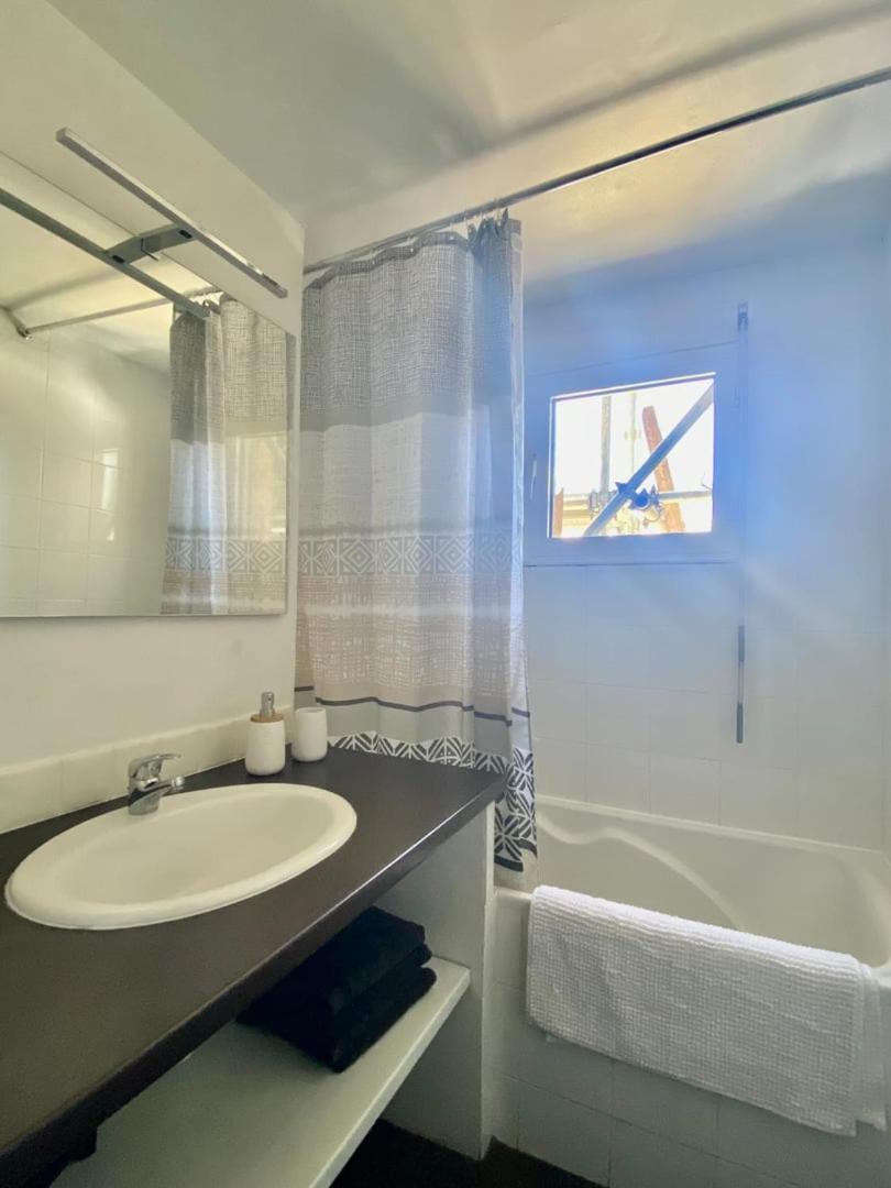 Ferienwohnung Le Carnot: City Centre With Parking Space Poitiers Exterior foto